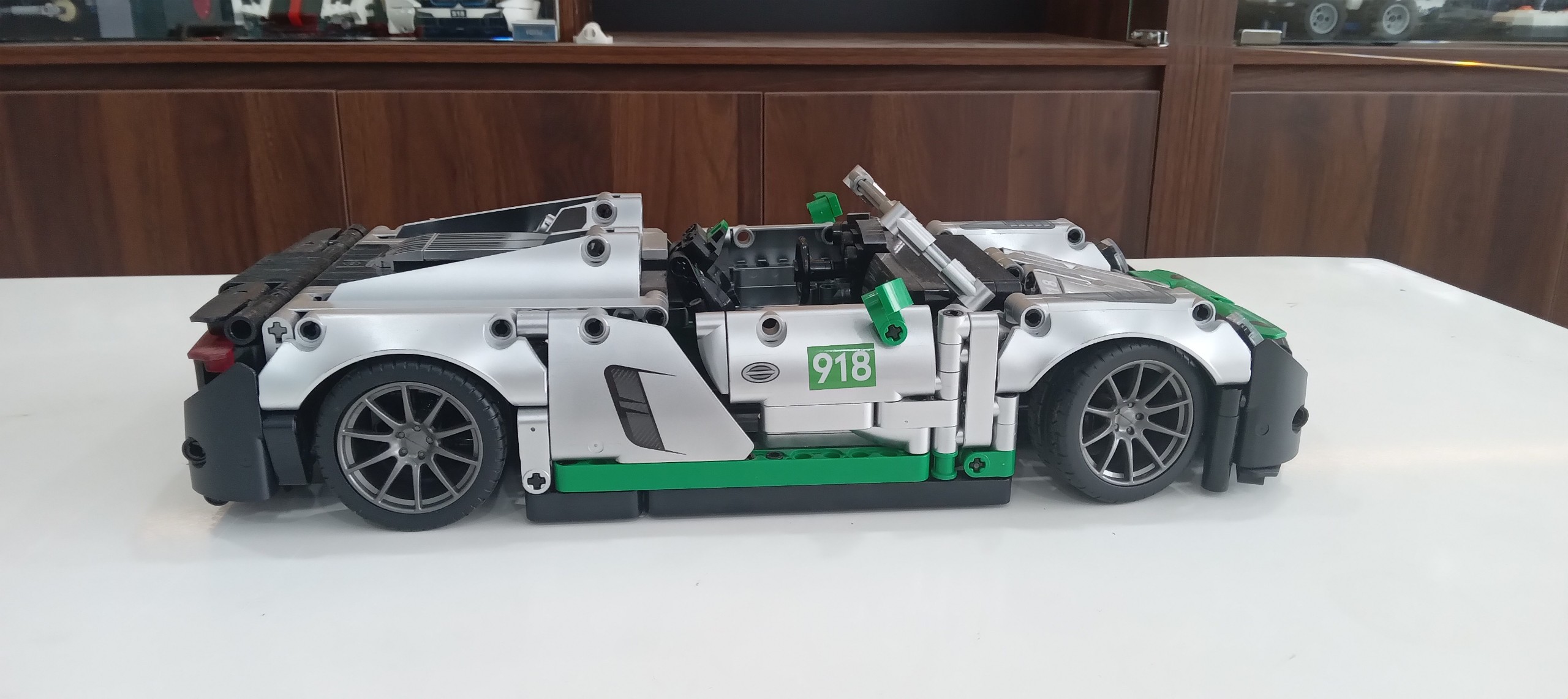 Bộ đồ chơi lắp ghép, xếp hình Siêu xe Porsche 918 - SY BLOCK SY8610 ( có 2 bản)
