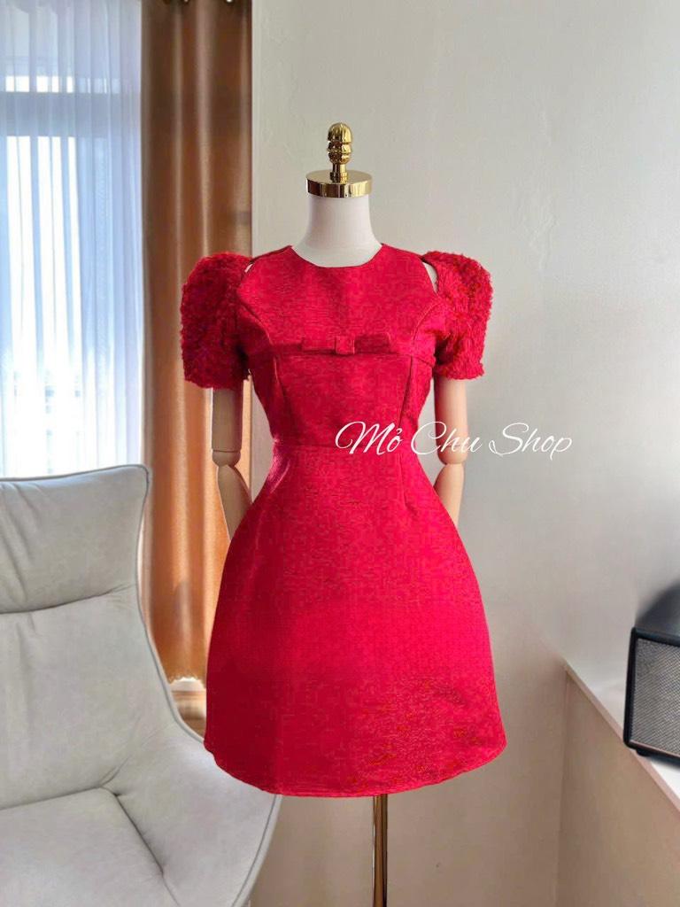 Đầm xoè tafta vân đá phối tay ren