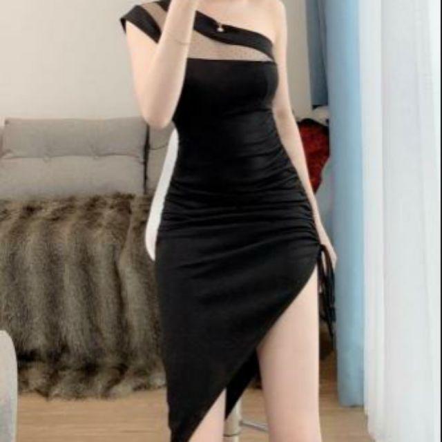 Đầm lệch vai phối lưới rút nhúng