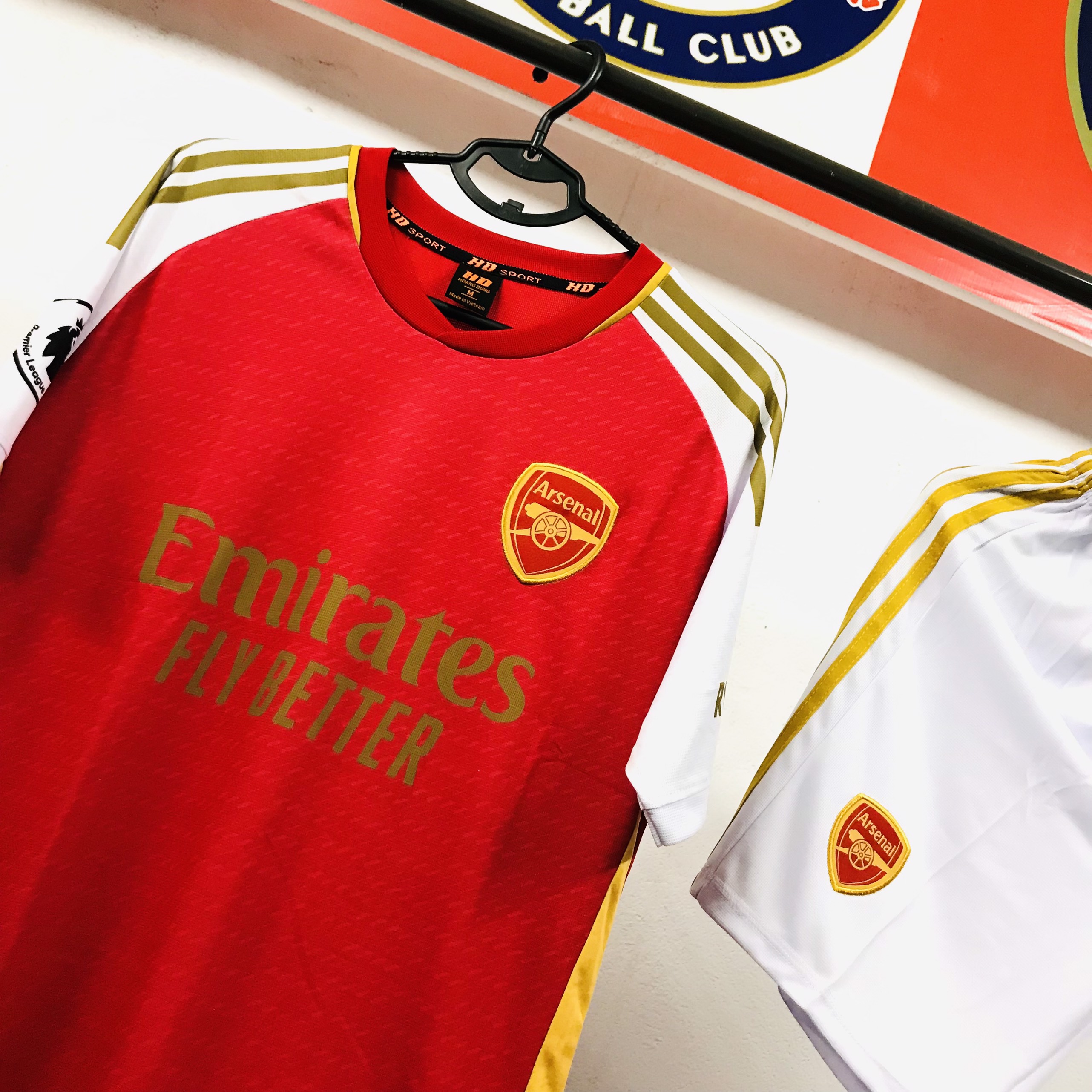 Mẫu áo bóng đá gai mè thái Arsenal cao cấp 2023 -2024