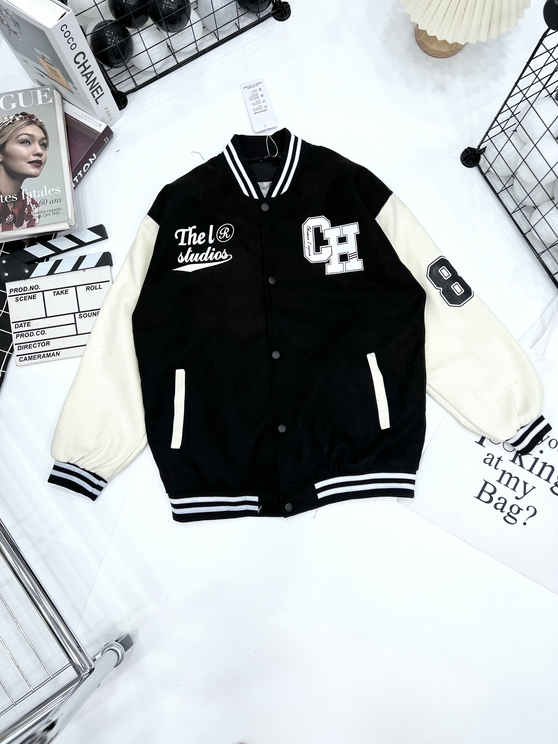 ÁO KHOÁC BOMBER NHUNG CHÉO UNISEX FORM RỘNG