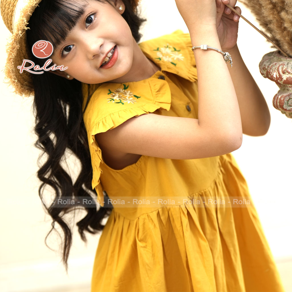 Váy bé gái thêu hoa ROLIA chất thô Hàn sát nách mặc xinh và mát cho ngày hè V134