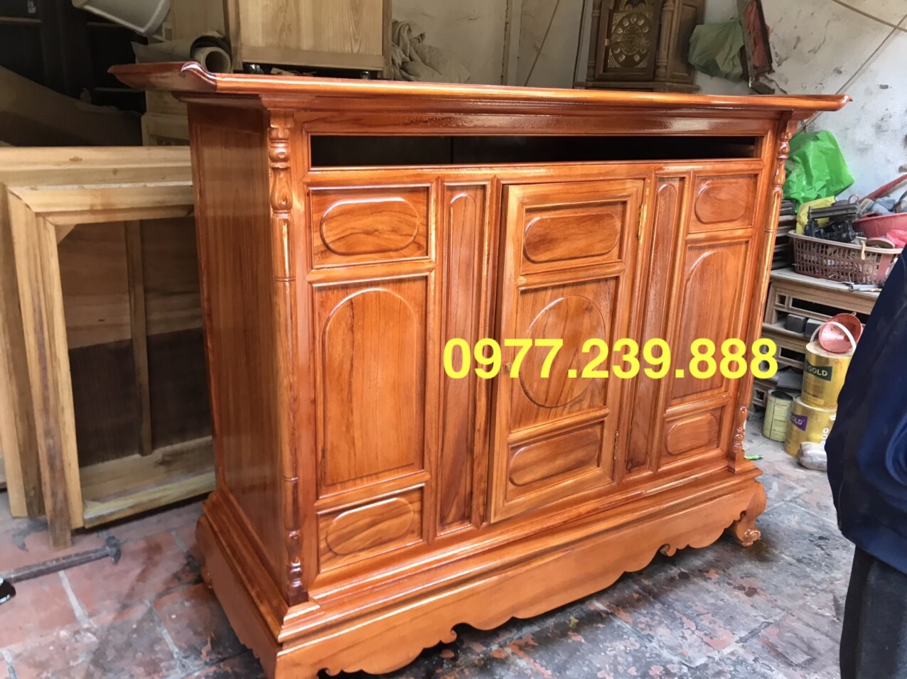 Tủ thờ bằng gỗ sồi 197cm