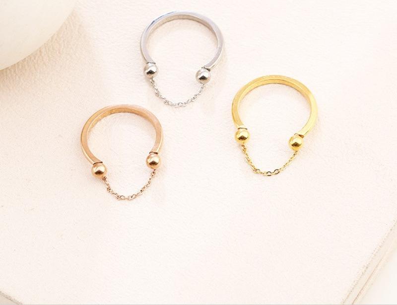 Nhẫn Nữ Cá Tính Titan Không Đen TT 2401