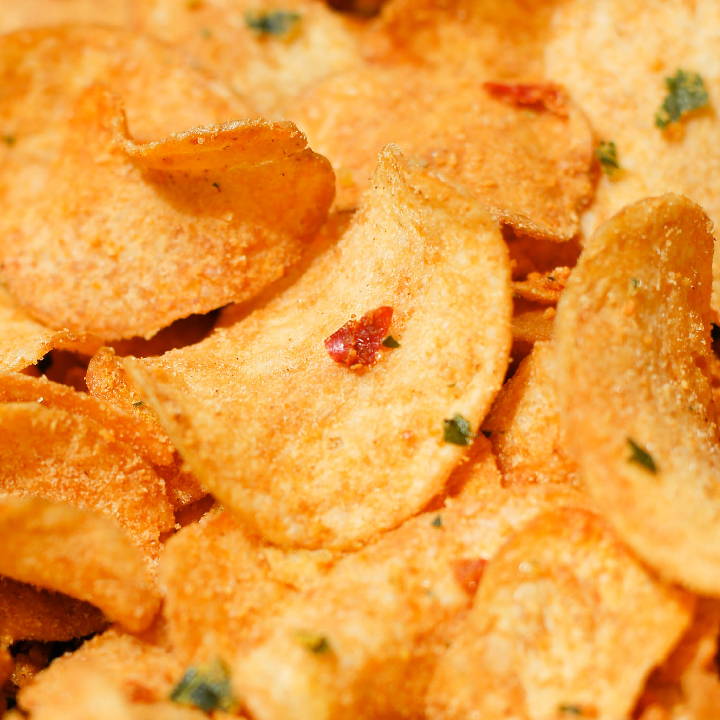 Khoai tây trứng muối 105g IRVINS - Small Salted Egg Potato Chips