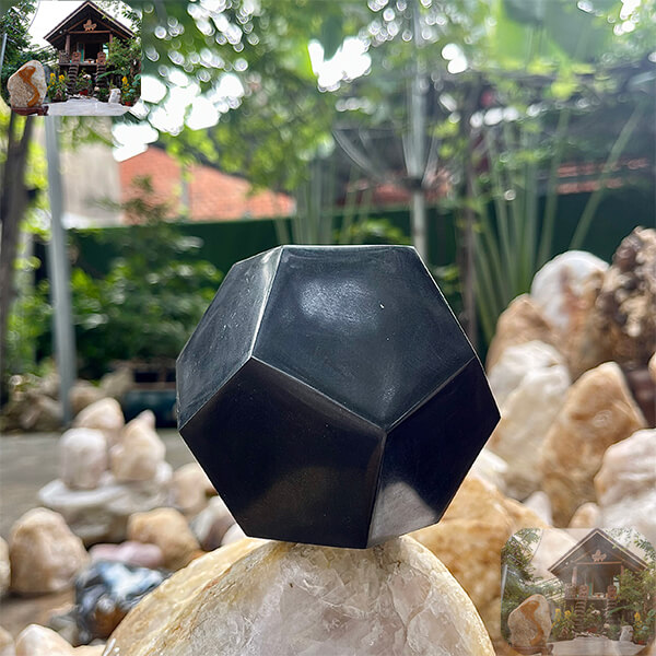 Quả cầu 12 mặt đá bồ kết đen