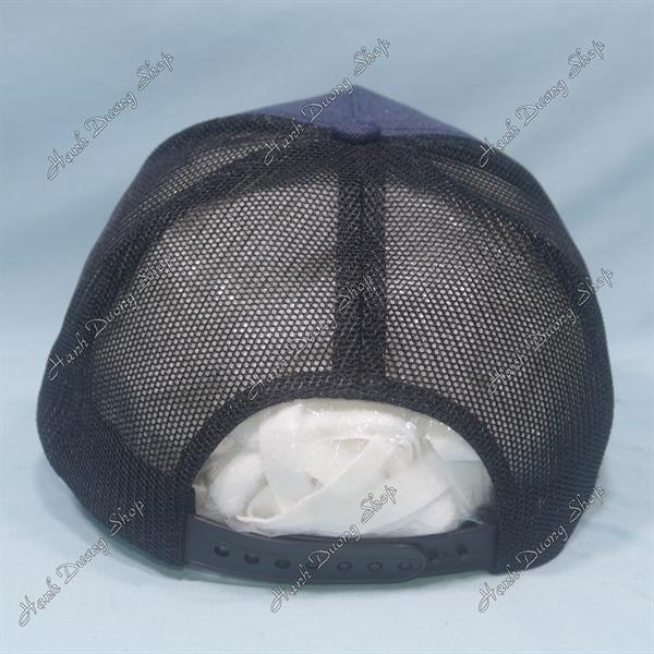 Nón kết lưới in con gà trống in chữ Cock phía sau khóa nhựa phía trong và trước có tem vòng đầu 55-58cm - Xanh đen