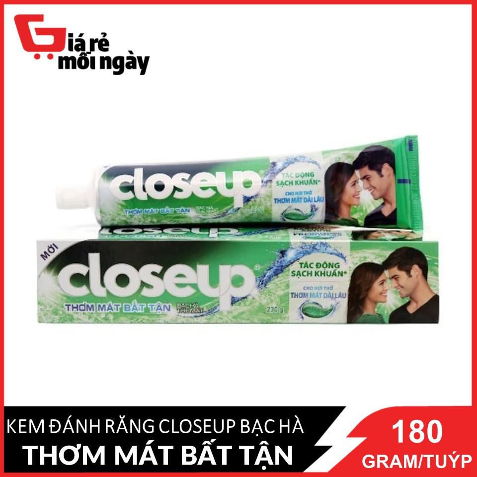 Kem đánh răng Close up Hương Bạc hà 180g