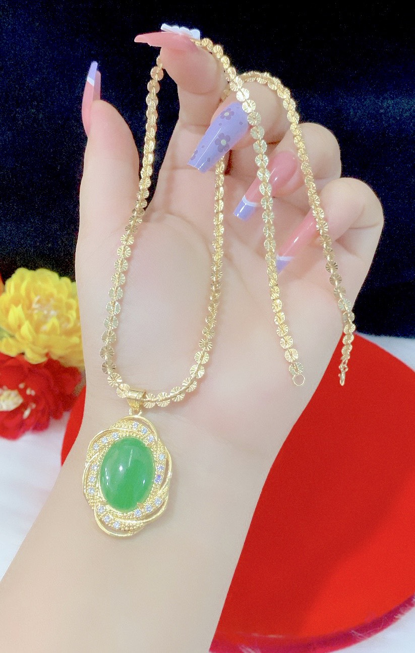 Dây chuyền chữ cong chạm mặt cẩm thạch18k cao cấp p791