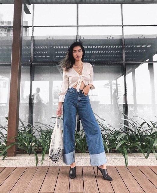 Quần jeans ống suông rộng