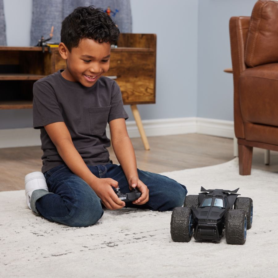 Đồ Chơi Chiến Xe Batmobile Stunt Force Rc BATMAN 6066871