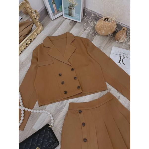 SET VEST NÂU CHÂN VÁY XẾP LY NÚT/Áo vest blazer kèm chân váy