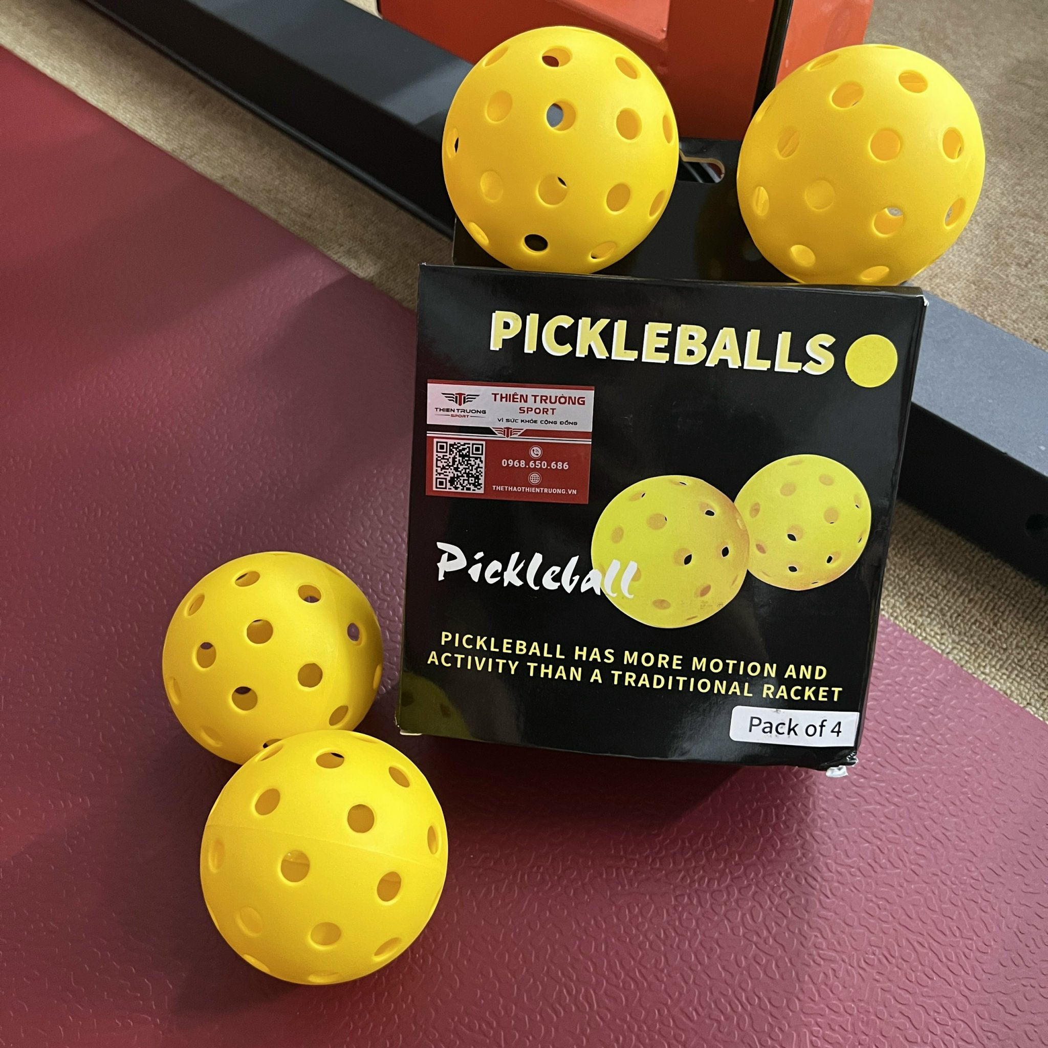 Hộp 4 bóng Pickleball Leatou 40 lỗ 26g bằng nhựa PE T THIEN TRUONG SPORT
