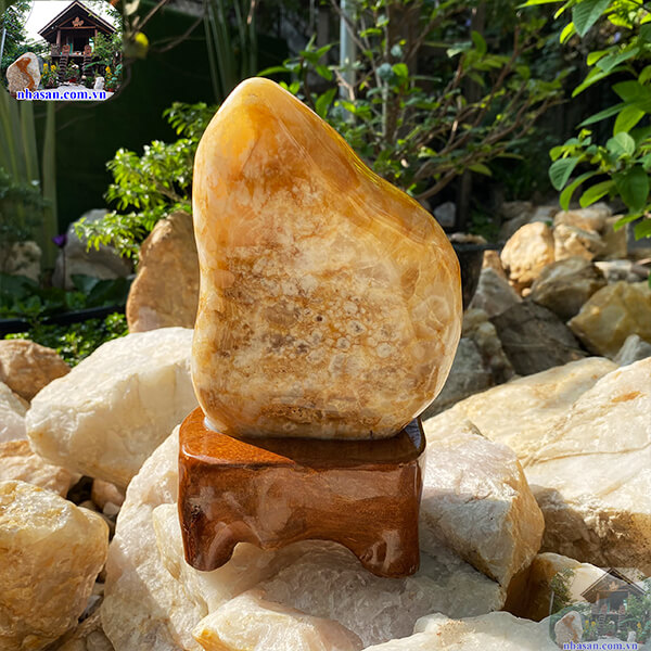 Trụ đá thạch anh bông vàng cho mệnh thổ-2.86kg - TAV158