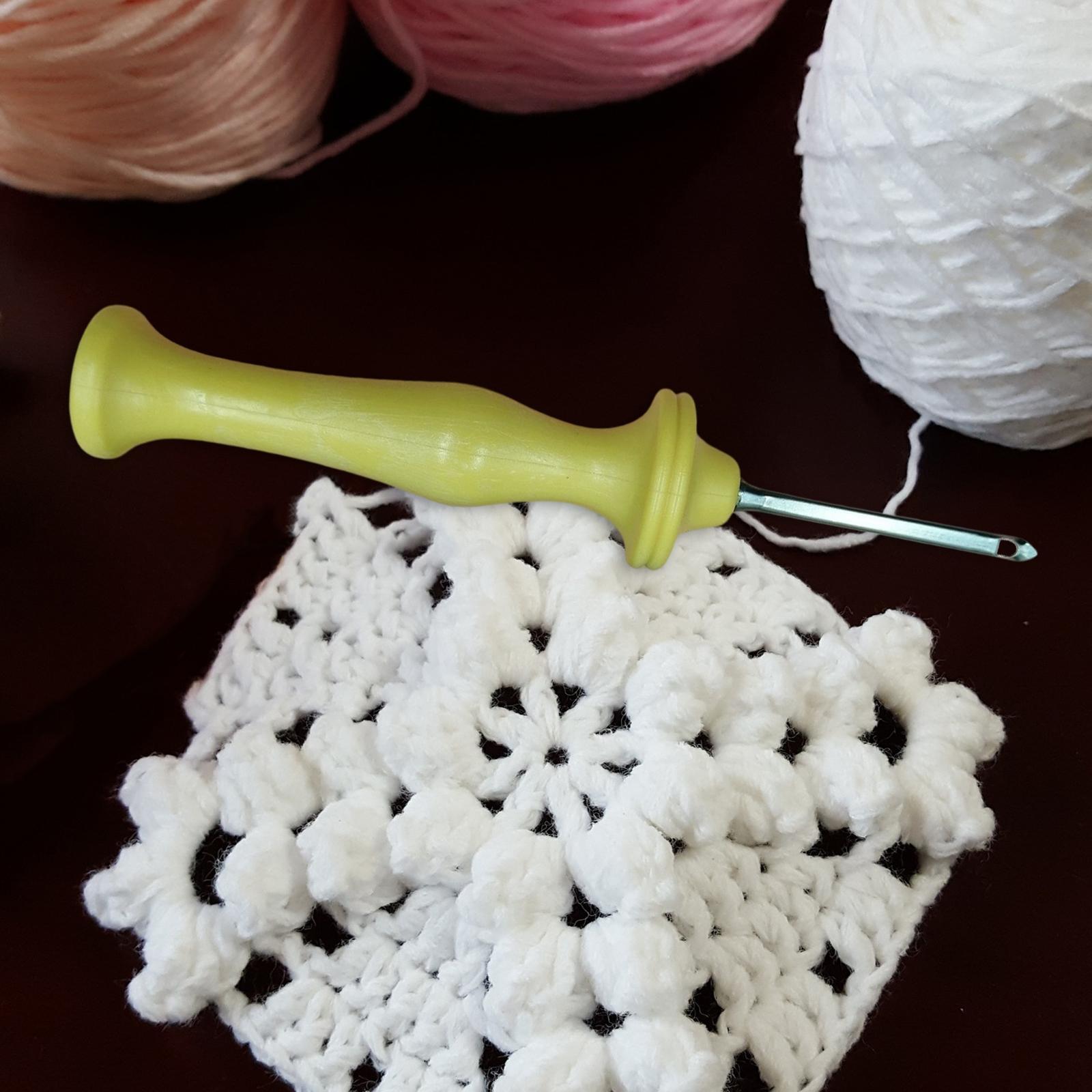 Embroidery Pen Sewing Embroidery Punch Comfortable Grip DIY Adult Rug Making Tool Punch for Embellishment Applique Beginner