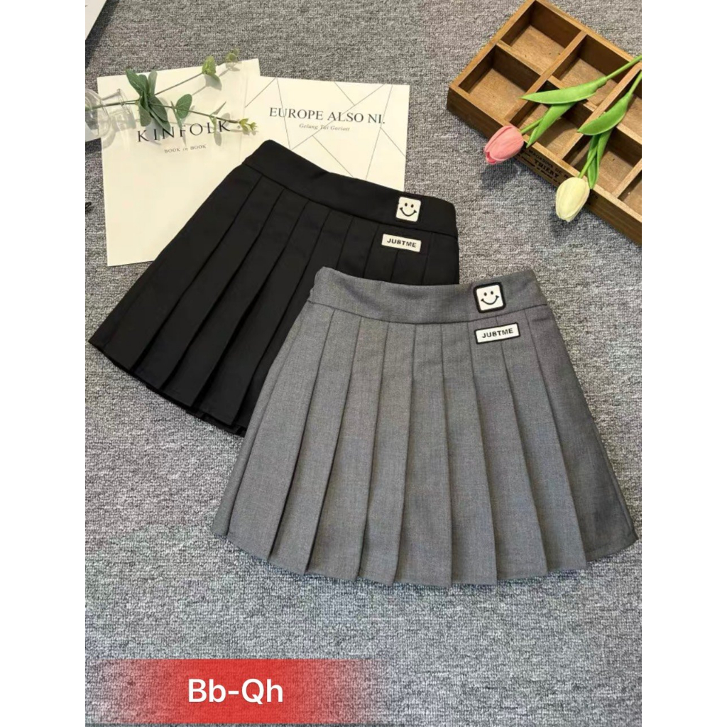Chân váy xếp ly cho bé gái màu đen phối đồ hiphop năng động size 12-60kg mẫu mới