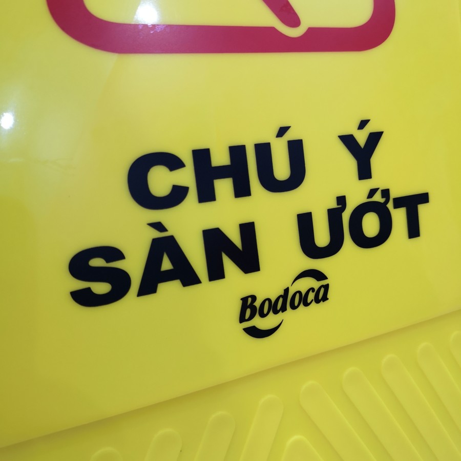 Biển báo chú ý sàn ướt AF03042 Bodoca