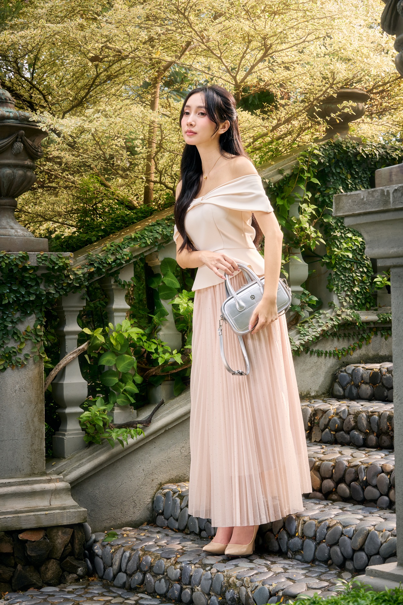 Túi Yuumy ( Thời trang nữ bo góc phối chỉ nổi size 23 - Túi đeo chéo da Glossy YN303 )
