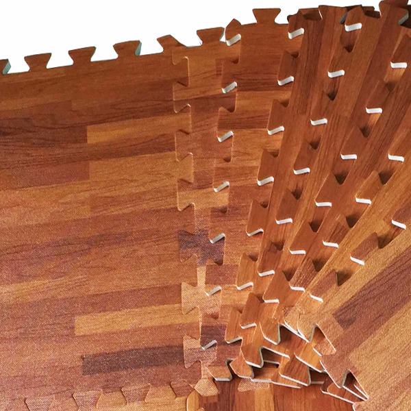Thảm xốp ghép vân gỗ màu sậm bộ 6 miếng kích thước 60x60cm
