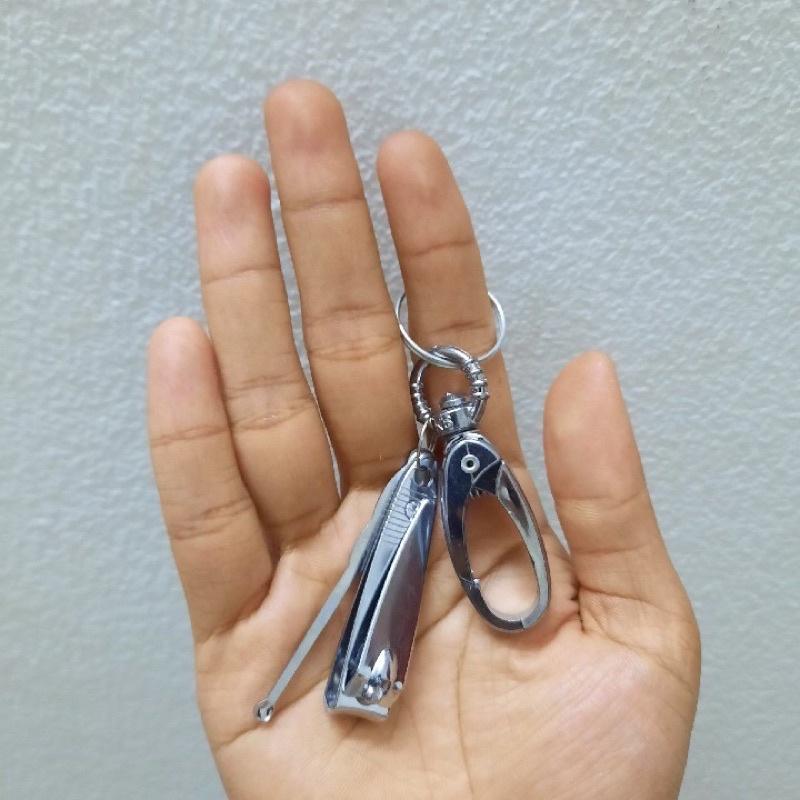 Móc khoá kèm bấm móng tay và lấy ráy tai