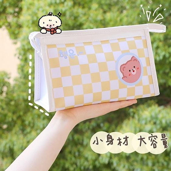 Túi Đựng Bút Kẻ Caro Hoạt Hình Dễ Thương