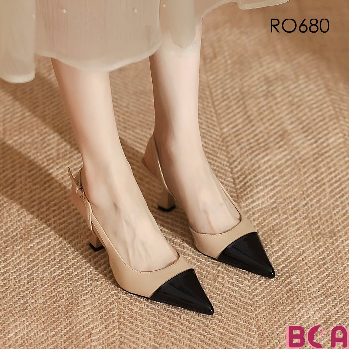 Giày Cao Gót Nữ Slingback 5cm RO680 ROSATA tại BCASHOP Mũi Nhọn Phối Màu, Tinh Tế Và Hiện Đại, Thời Trang Và Đẳng Cấp