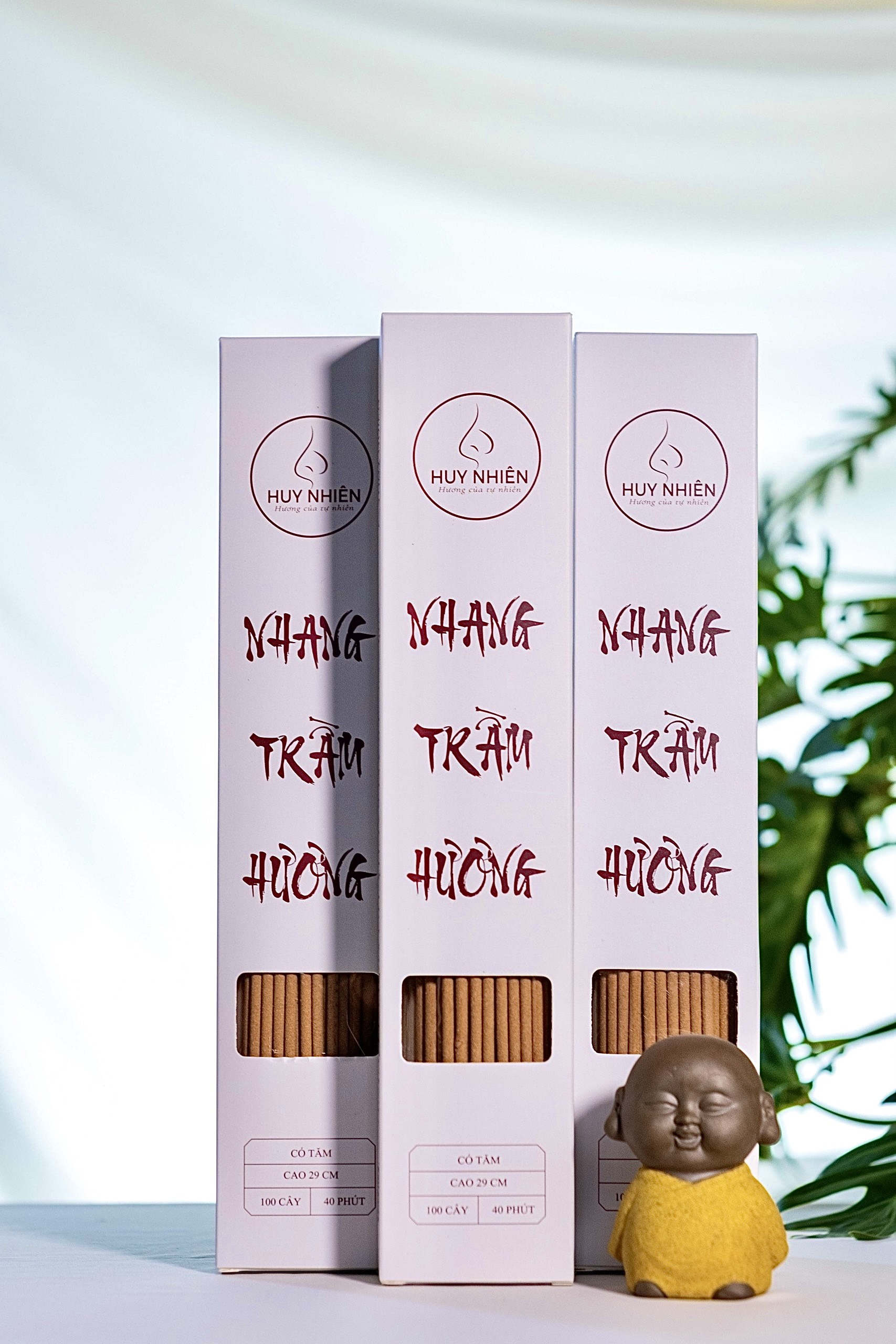 NHANG TRẦM HƯƠNG THẦN TÀI HUY NHIÊN