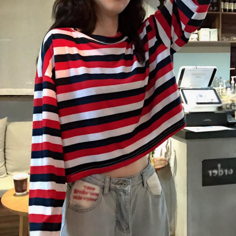 Áo thun tay dài cổ tròn hoạ tiết kẻ sọc thiết kế dáng rộng thoải mái