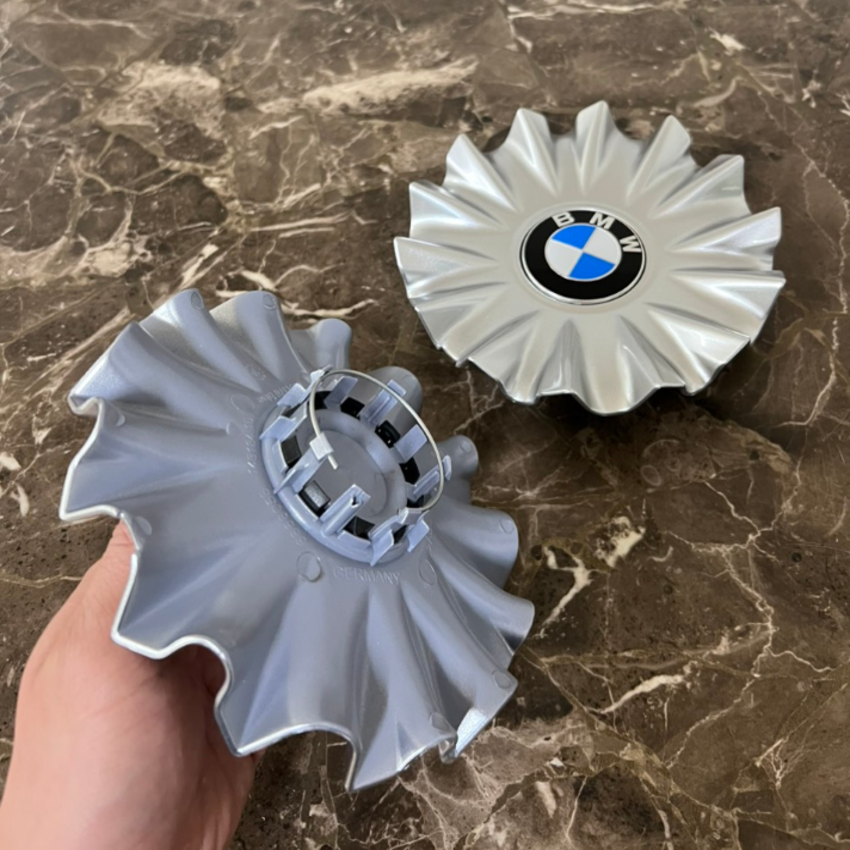 Logo chụp mâm, lazang bánh xe ô tô BMW 7 Series đời mới 730 Li, 740 Li, 750Li - Đường kính 17.2cm