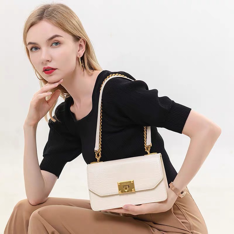 Túi đeo bên, đeo chéo thời trang sang chảnh size 22cm