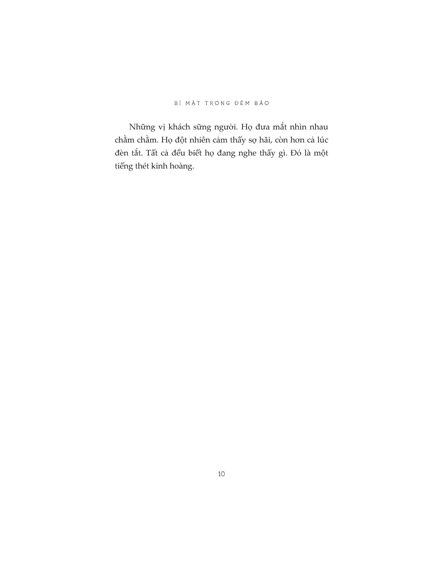 Pre-Order - Bí Mật Trong Đêm Bão