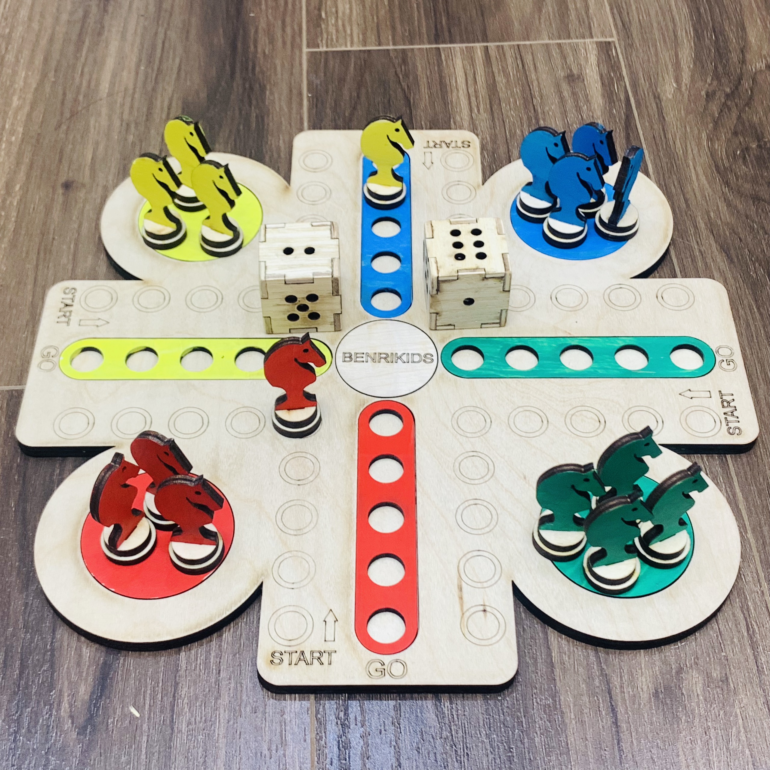 Bàn Chơi Cờ Cá Ngựa Bằng Gỗ,Cờ Đua Ngựa Horse Race Premium Parcheesi Handmade