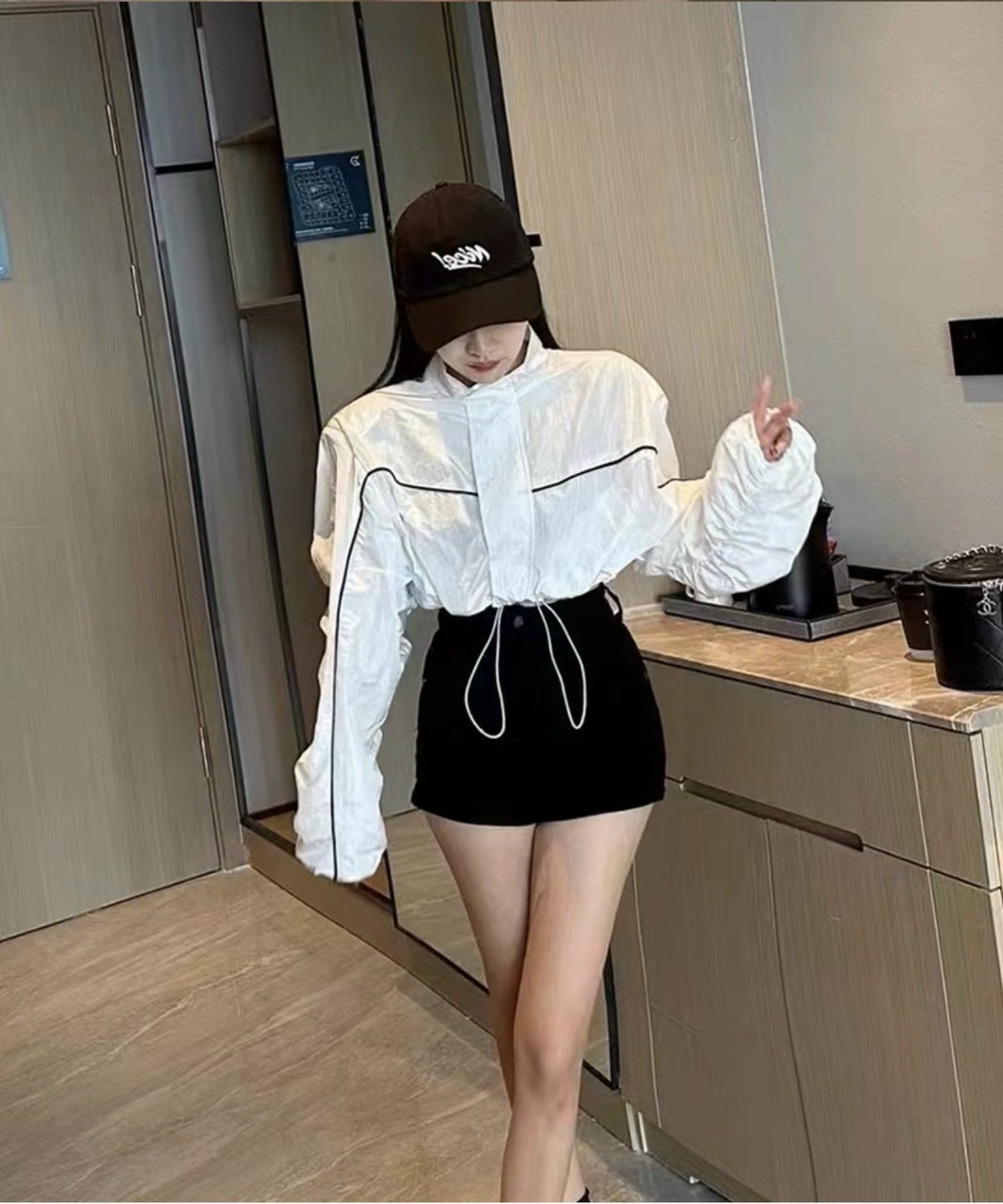 Áo khoác nữ croptop dây rút zip basic chất dù cao cấp dáng ngắn form rộng dài tay khóa kéo có mũ ulzzang hàn quốc, Áo Khoác Croptop ; Áo khoác dù ngoại cánh dơi kiểu croptop