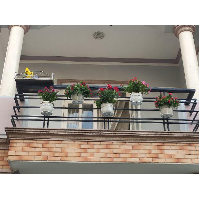 COMBO 02 Giỏ Sắt đựng chậu hoa Treo Ban Công tiện lợi