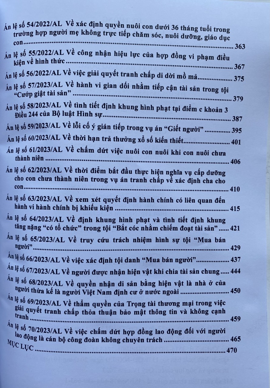 Sách - Hệ Thống 70 Án Lệ Đã Được Hội Đồng Thẩm Phán Toà Án Nhân Dân Tối Cao  Thông  Qua