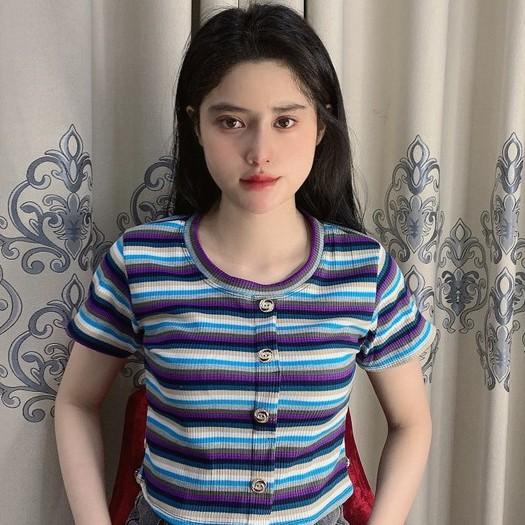 Aó thun croptop sọc cổ đóng nút size S từ 40-50kg size M từ 50-60kg
