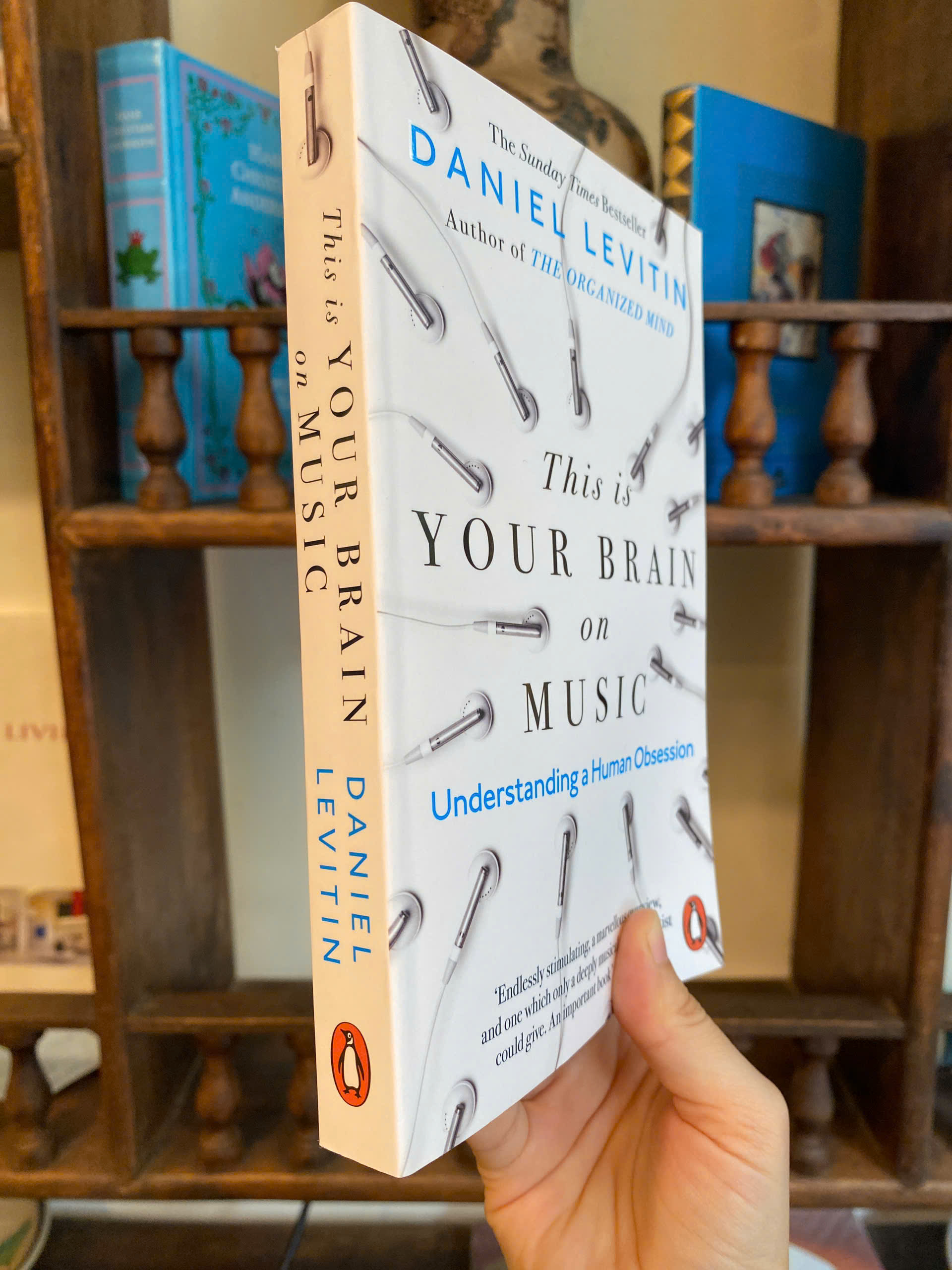 Sách - This Is Your Brain On Music by Daniel Levitin | Nonfiction about Music / Science Psychology