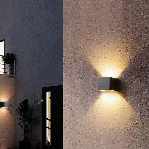 ĐÈN GẮN TƯỜNG NGOÀI TRỜI HÌNH VUÔNG 2*6W/ Lumi/ Hàng chính hãng