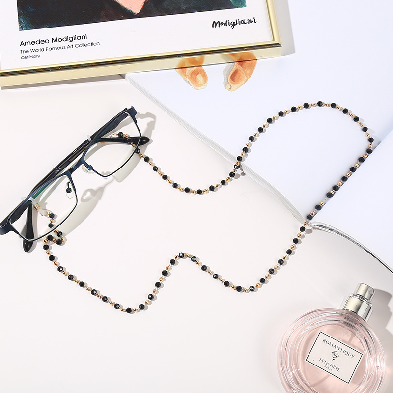 Dây đeo kính chuỗi hạt đen ấn tượng chain glassess new fashion trend phụ kiện kính