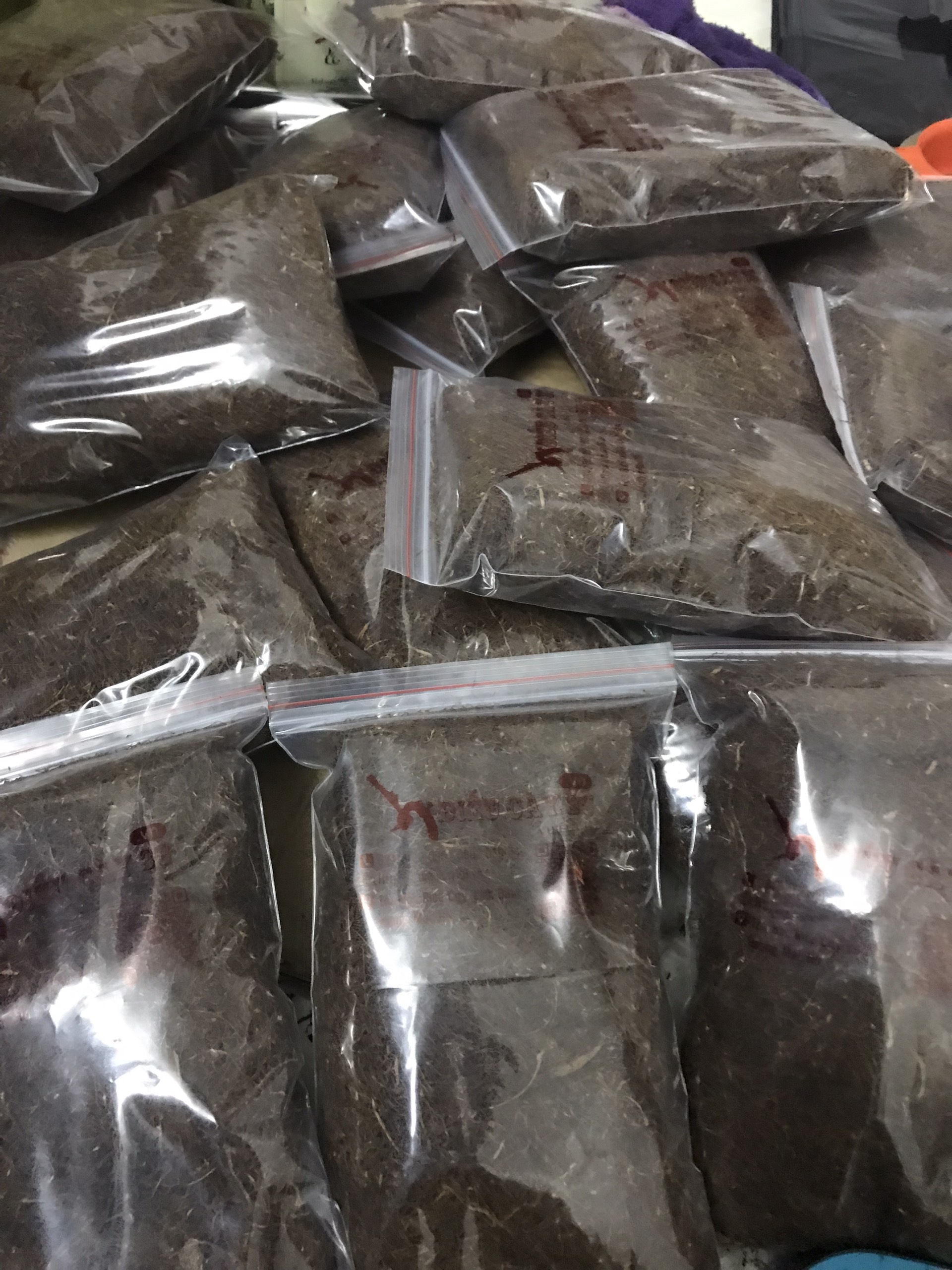 Thuốc Lào Thanh Hóa Mộc Ngon Không Hồ - Êm Say Đậm Không Nóng