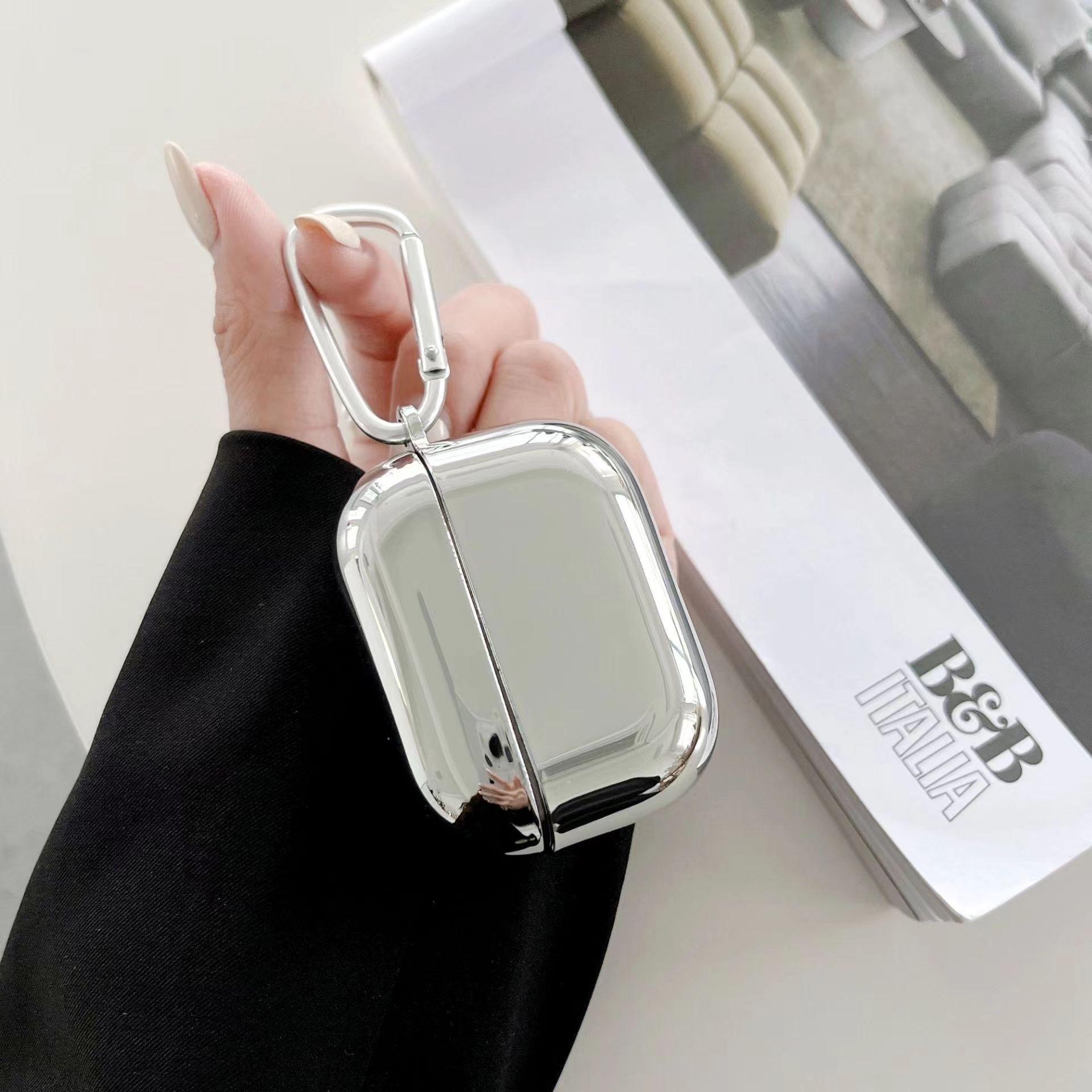 Ốp TPU Silver cho Airpods Pro 2 / Airpods 4 - Hàng Chính Hãng