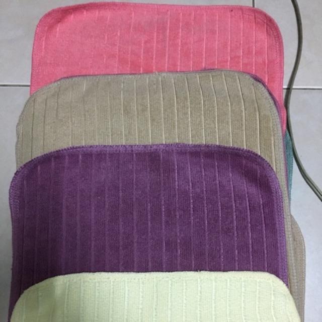 Khăn Poemy kích thước 29x45 lỗi nhăn, lỗi sợi