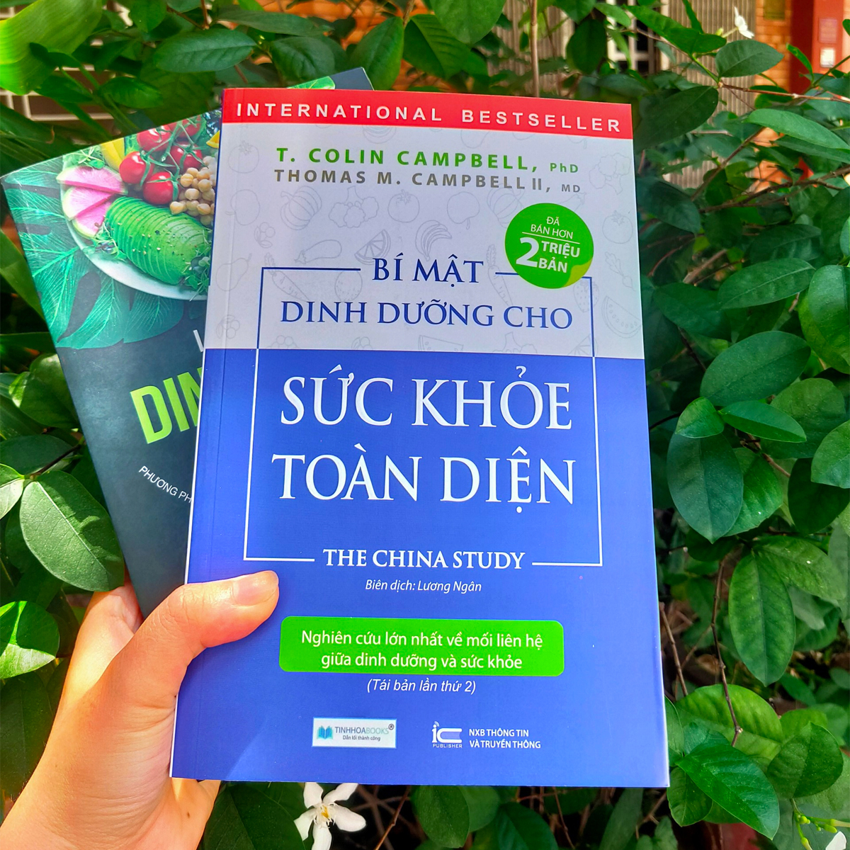 Hình ảnh Combo 2 Cuốn Sách Dinh Dưỡng Hay: Bí Mật Dinh Dưỡng Cho Sức Khỏe Toàn Diện (Tái Bản) + Liệu Trình Dinh Dưỡng Tối Ưu - Phương Pháp Đơn Giản Để Giảm Cân Và Chữa Bệnh Theo Chế Độ Dinh Dưỡng Thực Vật Toàn Phần