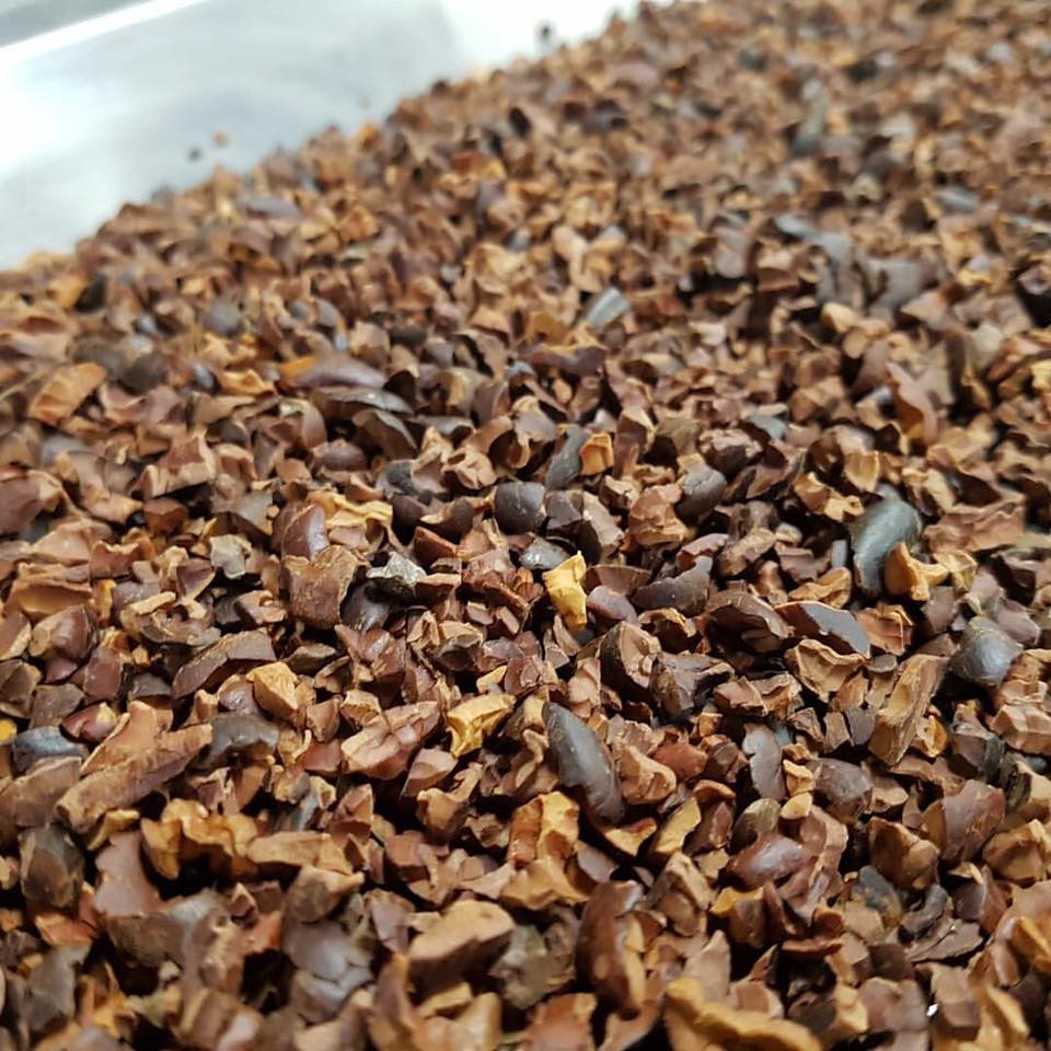 Cacao ngòi (cocoa nibs) - Nhân hạt cacao rang túi 250g - Ăn trực tiếp hay làm bánh, chocolate - Heyday Cacao