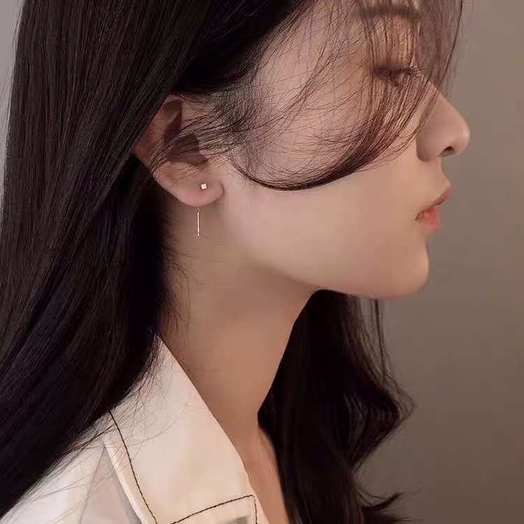 Khuyên tai dài đơn giản