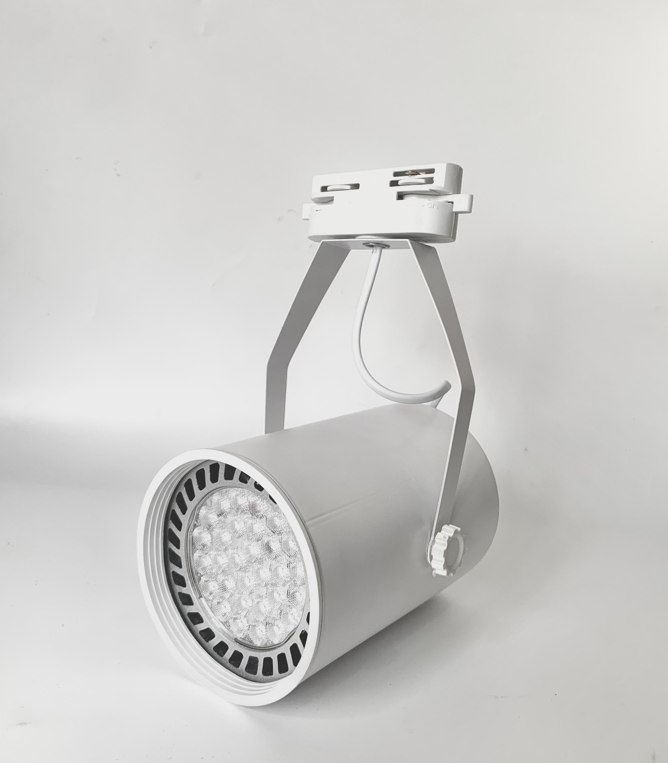 Đèn Trồng Cây Trong Nhà - Đèn Nông Nghiệp 45W tạo ánh sáng &quot;giả lập mặt trời&quot; giúp cây trong nhà phát triển nhanh, hạn chế sâu bệnh và trang trí cảnh quan