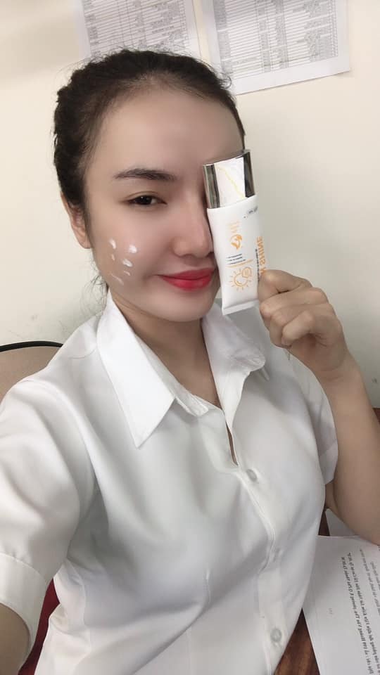 Kem Chống Nắng Dưỡng Da Mặt Sun Shine Mộc Thiên Hương SPF 45, PA+++ (50gr)