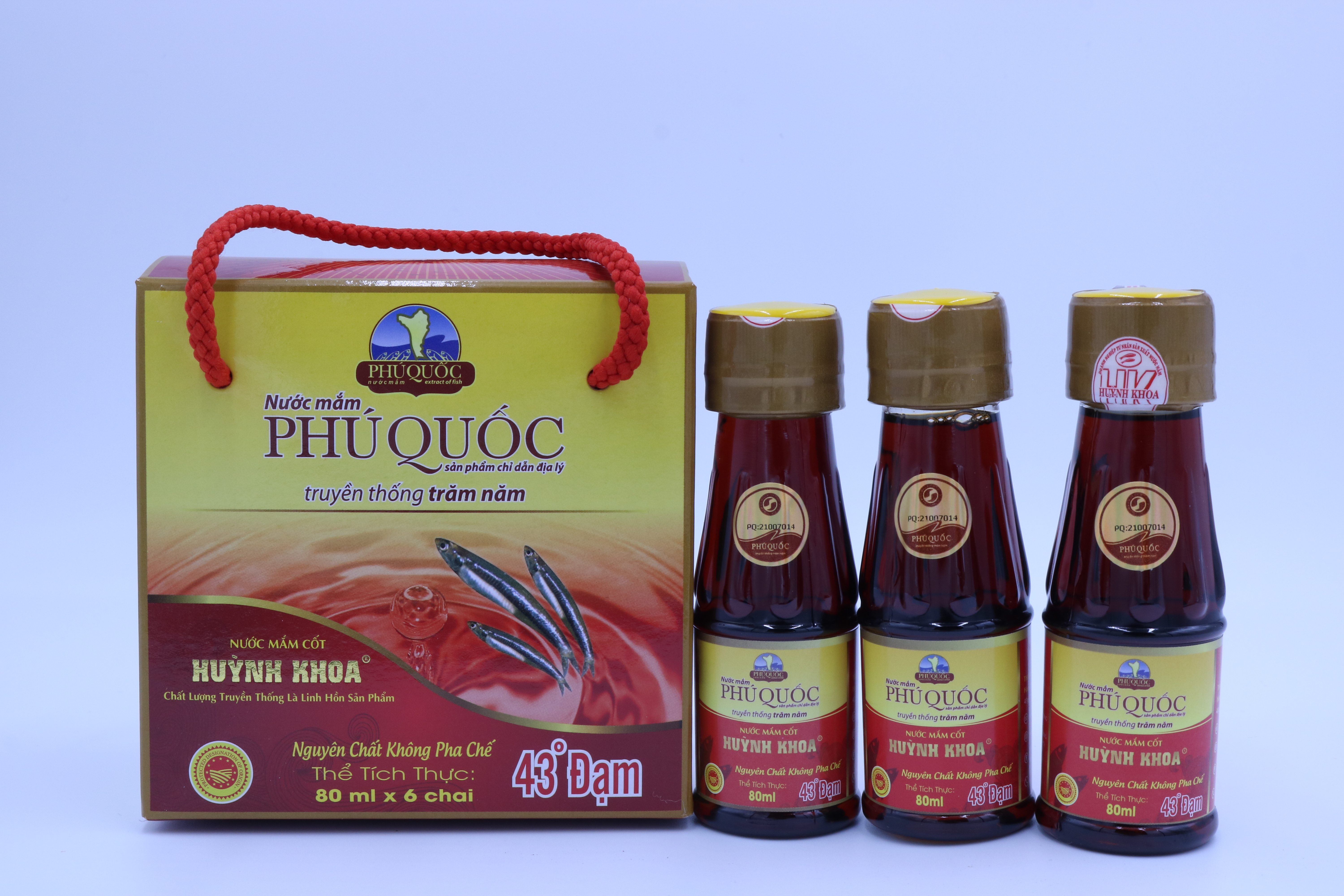 Đặc Sản Kiên Giang - Nước mắm truyền thống Phú Quốc Huỳnh Khoa - 43 độ đạm - Chai 80ml hộp 6 chai