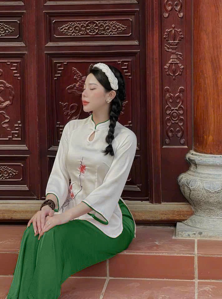 SÉT BÀ BA CỔ TÀU 4 MÀU Y HÌNH