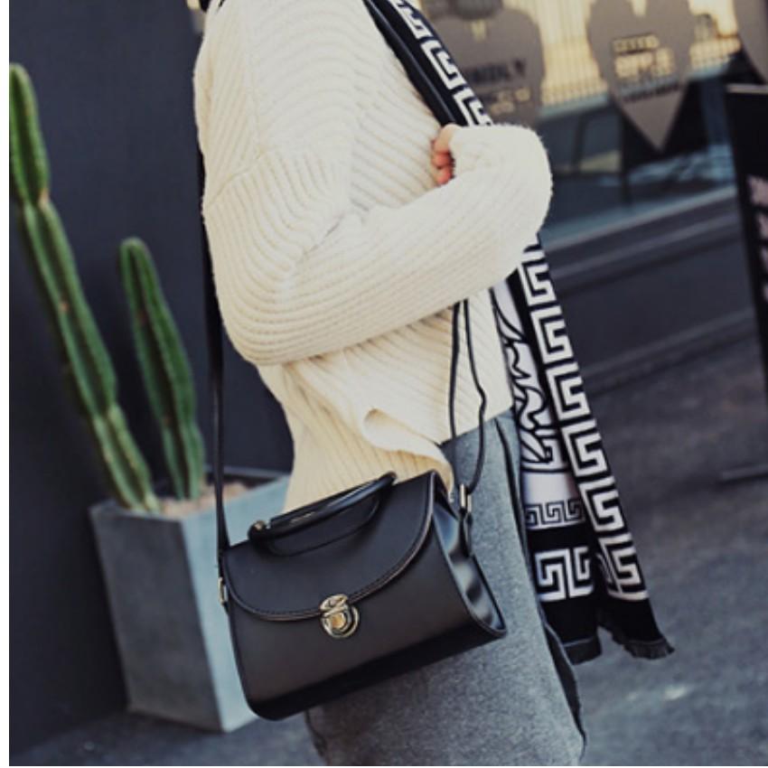 Túi đeo chéo phong cách Hàn Quốc Đồ Da Thành Long TLG 208097 5